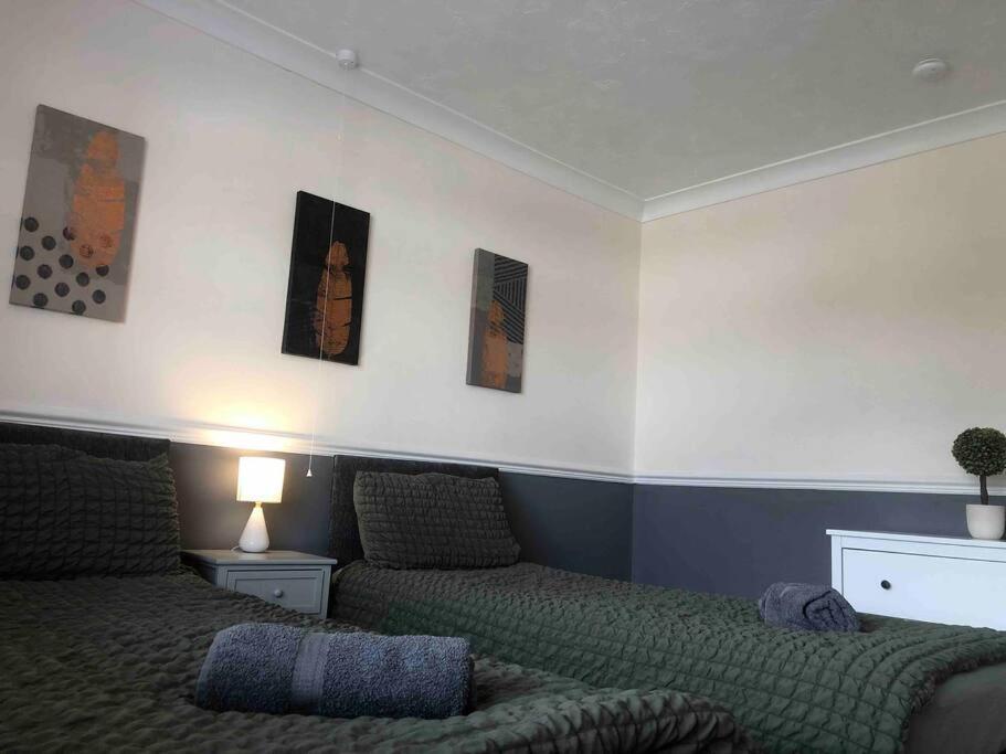 29 Comfort House 2 Bedroom Townhouse With Parking Scunthorpe Kültér fotó